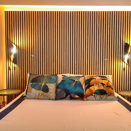Le Clarisse Pigna Apartment Rom Exterior foto